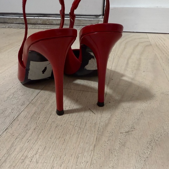 Steve Madden Reyes Red Heels - size 5 - Picture 6 of 10